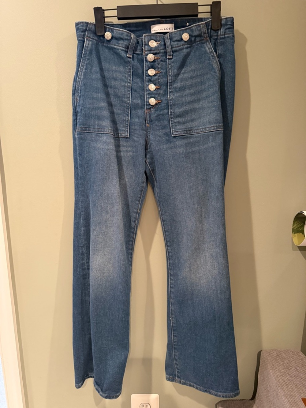 LOFT Light Blue Relaxed Flare Denim Jeans Petite 28/6